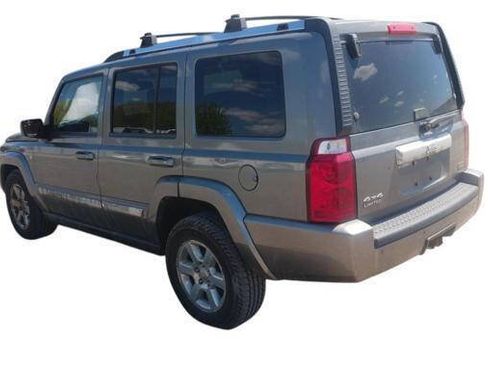 Used 2007 Jeep Commander Limited AWD/4WD image 3