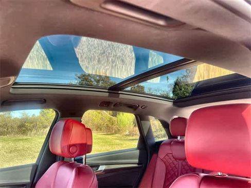 Used 2024 Audi SQ5 Prestige image 32