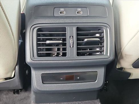 Certified 2025 Audi Q5 Premium Plus w/ Premium Plus image 18