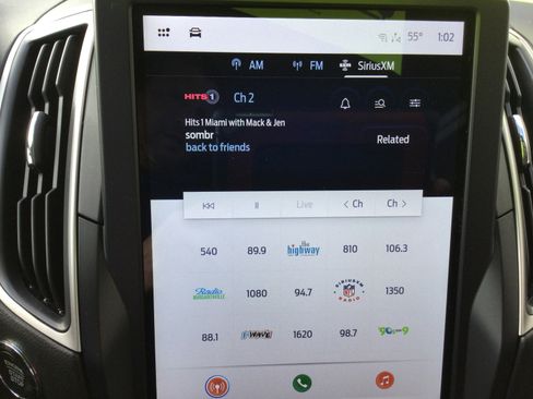 New 2024 Ford Edge SE w/ Black Appearance Package image 9