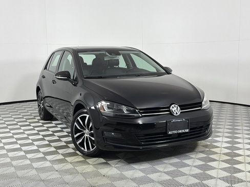 Used 2016 Volkswagen Golf SE w/ Lighting Package FWD image 2