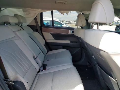 Used 2025 Hyundai Santa Fe SEL FWD image 11