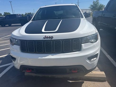 Used 2020 Jeep Grand Cherokee Trailhawk AWD/4WD image 2