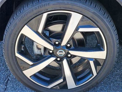 Certified 2022 Nissan Rogue Sport SL w/ Premium Package image 10