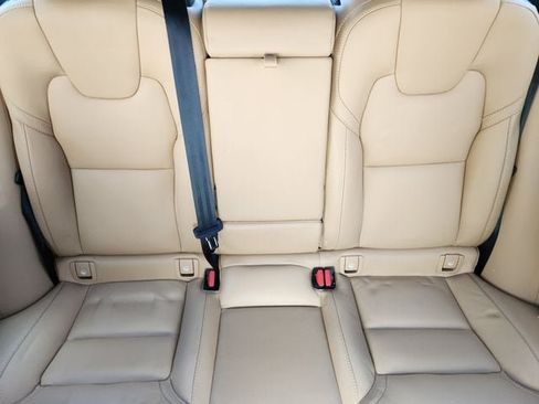 Certified 2024 Volvo XC60 T8 Ultimate w/ Protection Package Premier AWD/4WD image 65