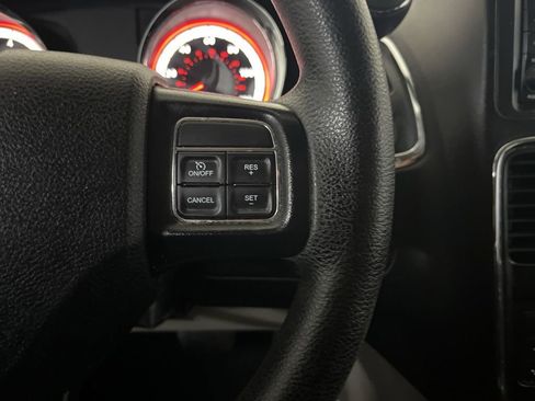 Used 2018 Dodge Grand Caravan SE FWD image 53