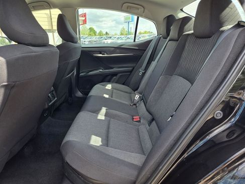 Used 2025 Toyota Camry LE FWD image 25
