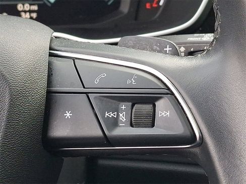 Used 2022 Audi Q3 2.0T Premium w/ Convenience Package image 23