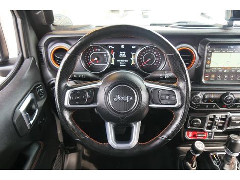 Used 2022 Jeep Gladiator Mojave w/ Cold Weather Group image 20