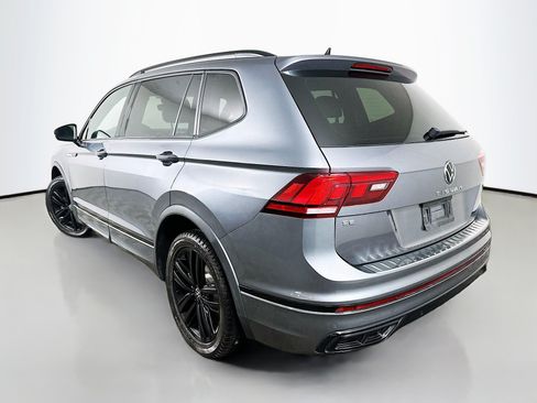 Certified 2022 Volkswagen Tiguan SE R-Line AWD/4WD image 5