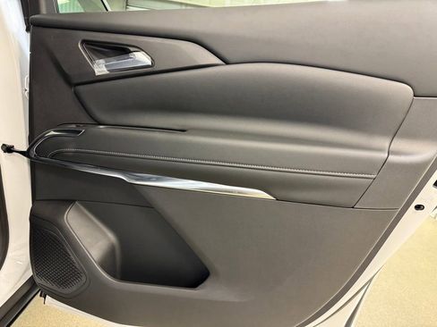 New 2026 Chevrolet Traverse LT w/ Driver Confidence Package FWD image 27