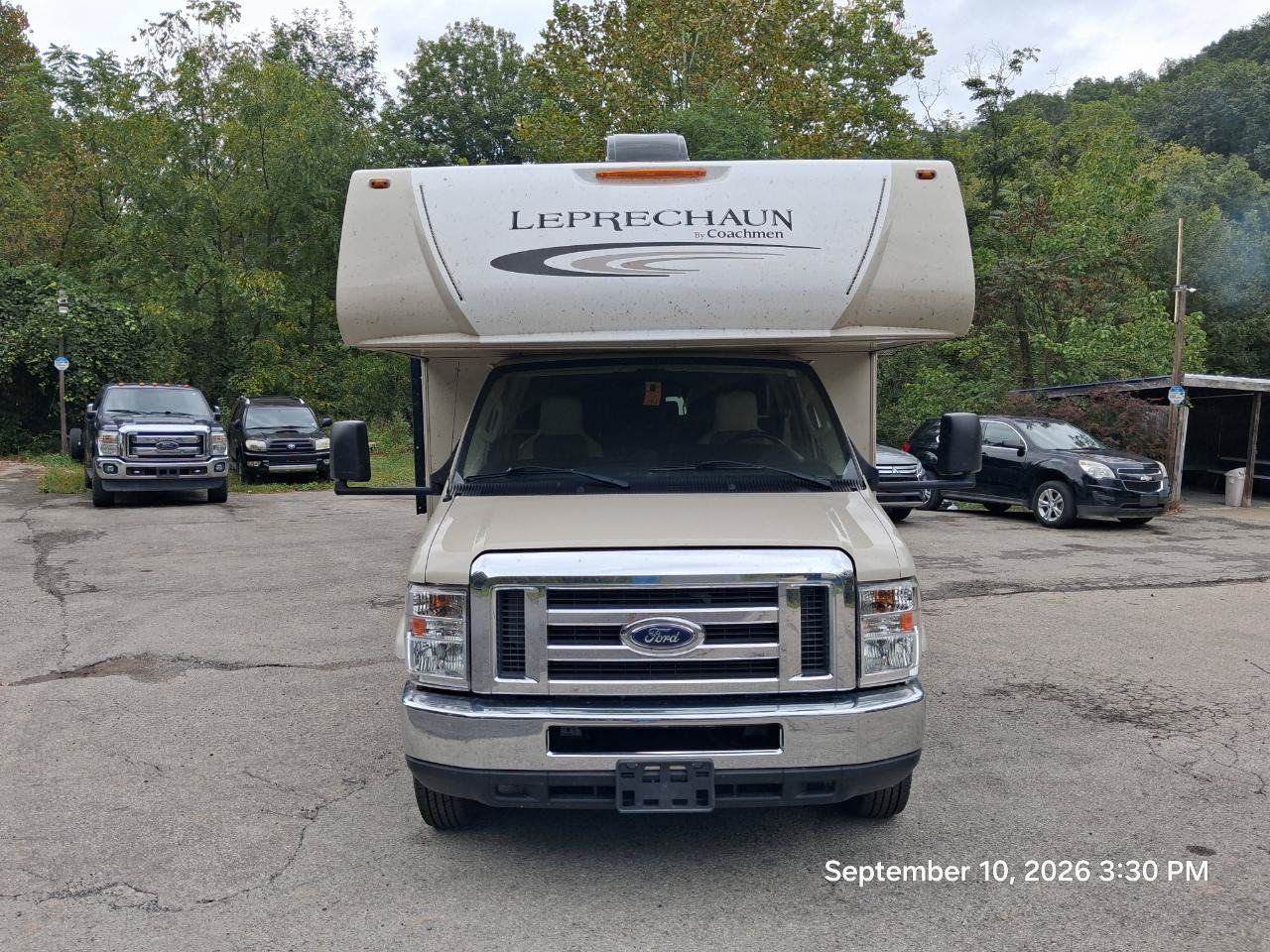 Used 2018 Ford E-450 and Econoline 450 Super Duty w/ Motorhome Prep Package RWD image 15