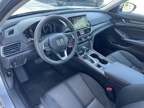 Used 2018 Honda Accord EX image 19