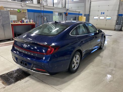 Used 2022 Hyundai Sonata SE w/ Preferred Accessory Package FWD image 7
