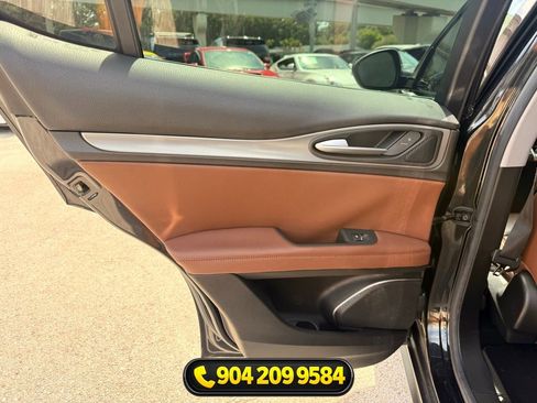 Used 2018 Alfa Romeo Stelvio Sport w/ Quick Order Package 22J Sport AWD/4WD image 27