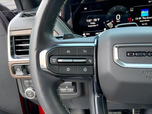 Used 2026 GMC Yukon XL Denali Ultimate AWD/4WD image 21