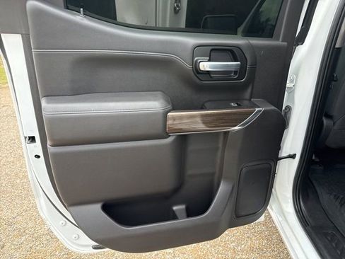 Used 2020 Chevrolet Silverado 1500 RST AWD/4WD image 14