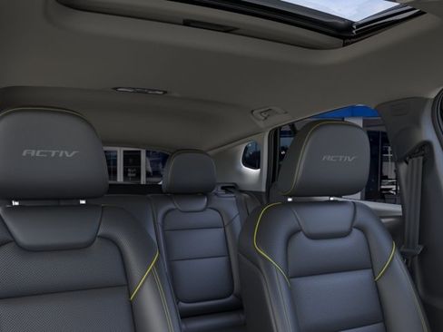 New 2026 Chevrolet Trax ACTIV w/ Sunroof Package FWD image 24