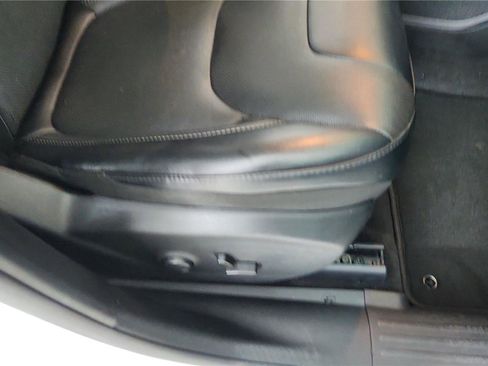 Used 2022 Jeep Cherokee Limited image 29