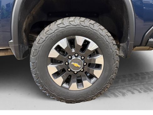 Used 2021 Chevrolet Silverado 2500 Custom w/ Custom Value Package image 50