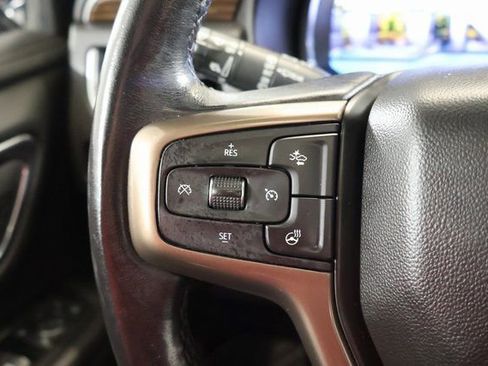 Used 2022 Chevrolet Suburban High Country w/ Premium Package image 13