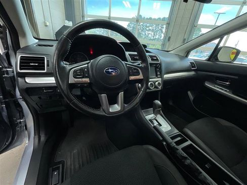 Used 2017 Subaru Crosstrek 2.0i Premium w/ Moonroof Package image 12