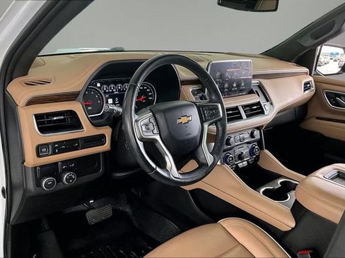 Used 2021 Chevrolet Tahoe Premier RWD image 14