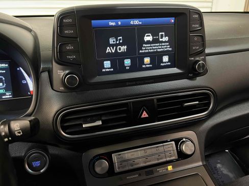 Used 2021 Hyundai Kona SEL w/ Cargo Package FWD image 8