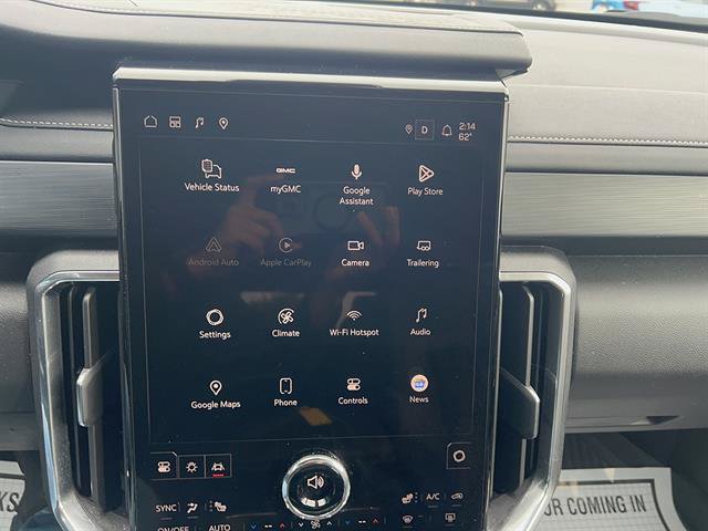 Used 2026 GMC Acadia Elevation w/ Elevation Premium Package FWD image 21