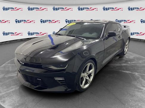 Used 2018 Chevrolet Camaro SS image 7