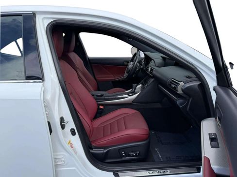 Used 2018 Lexus IS 300 F Sport image 13