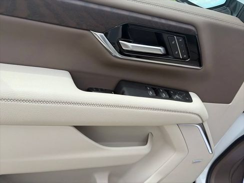 New 2026 GMC Yukon XL Denali w/ Advanced Technology Package AWD/4WD image 18