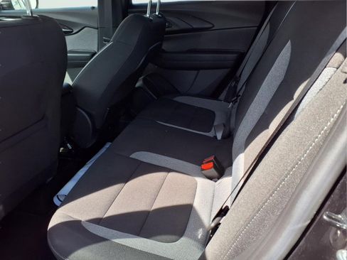 Used 2023 Chevrolet TrailBlazer LT FWD image 6