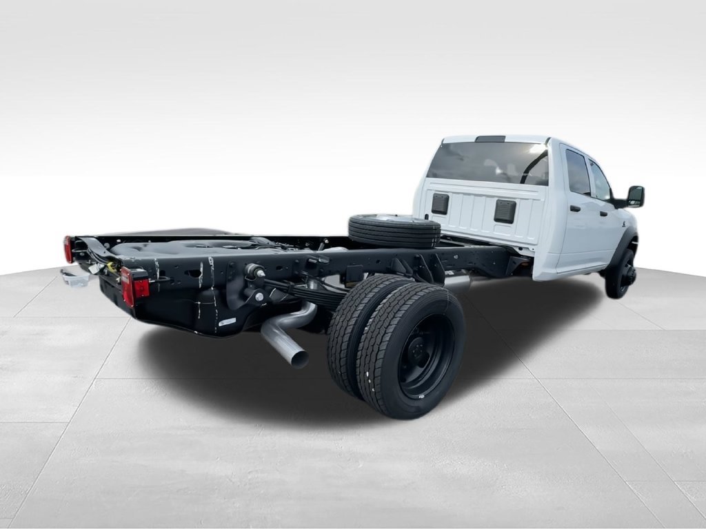New 2026 RAM 5500 Tradesman AWD/4WD image 9