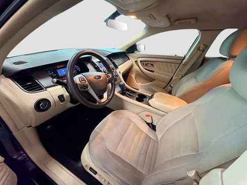 Used 2016 Ford Taurus SE image 15