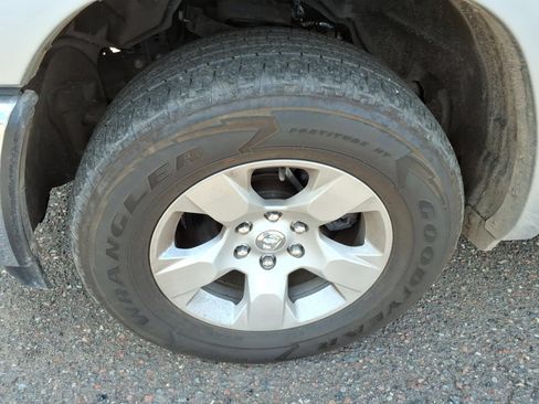 Used 2025 RAM 1500 4x4 Crew Cab image 11