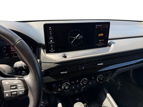 Used 2024 Honda Accord Touring image 12