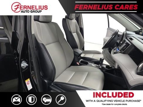 Used 2016 Toyota RAV4 Limited image 19