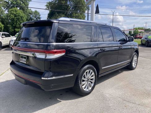 Used 2022 Lincoln Navigator L 4WD image 3