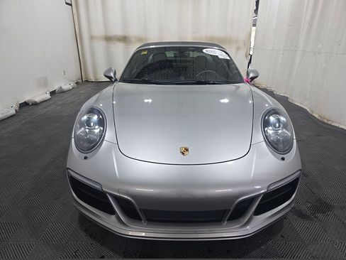Used 2018 Porsche 911 Targa 4 GTS AWD/4WD image 2