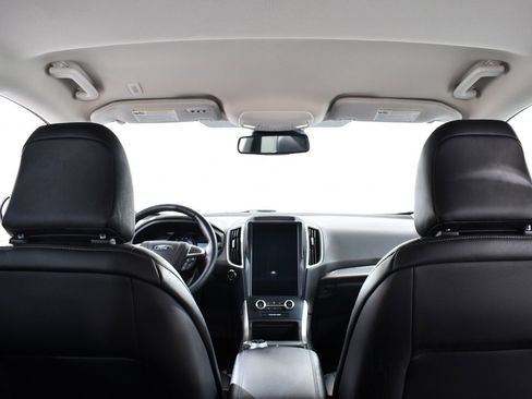 Used 2022 Ford Edge SEL w/ Convenience Package image 17