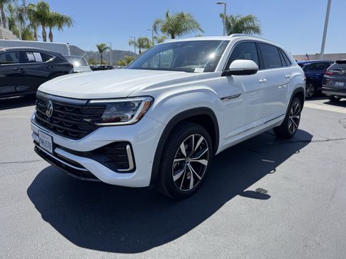Certified 2026 Volkswagen Atlas Cross Sport SEL Premium R-Line AWD/4WD image 7