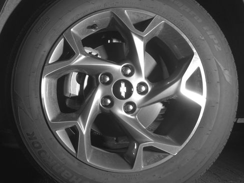 Used 2025 Chevrolet Trax LT FWD image 12