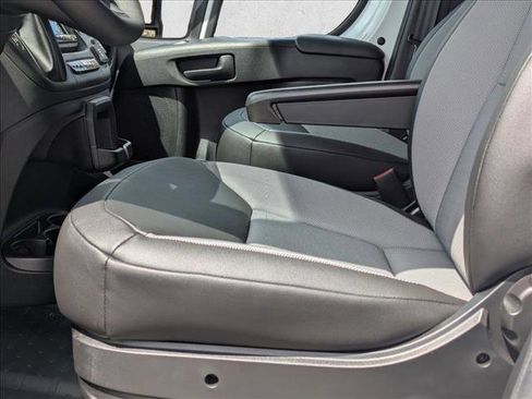 Used 2025 RAM ProMaster 2500 w/ Power Group image 18