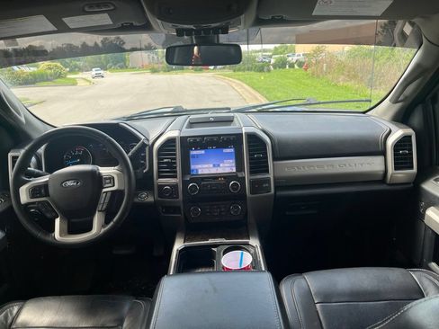 Used 2019 Ford F450 Lariat w/ Lariat Ultimate Package AWD/4WD image 5
