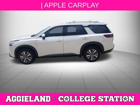Certified 2023 Nissan Pathfinder SL FWD image 7