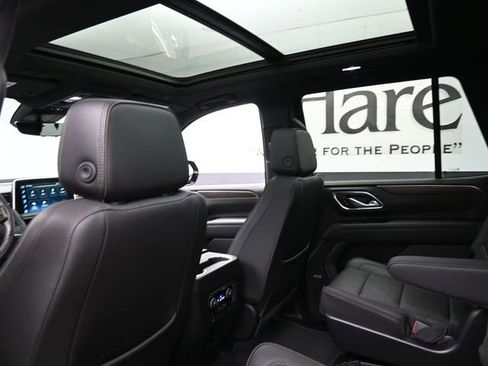 Used 2023 Chevrolet Tahoe High Country AWD/4WD image 27