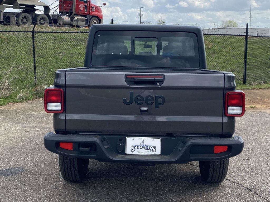 New 2026 Jeep Gladiator Sport AWD/4WD image 34