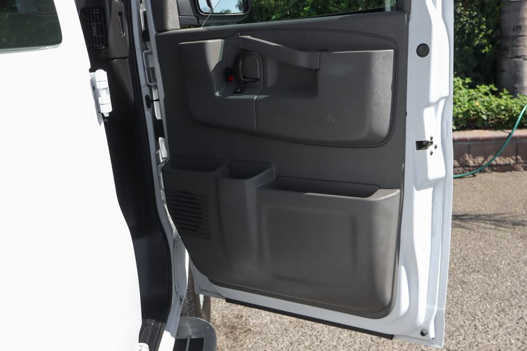 Used 2025 Chevrolet Express 2500 w/ Driver Convenience Package RWD image 32