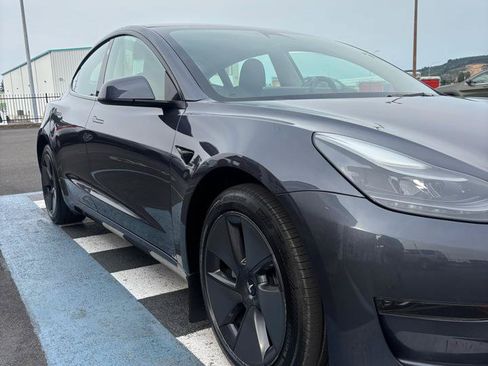 Used 2023 Tesla Model 3 Standard Range RWD image 6